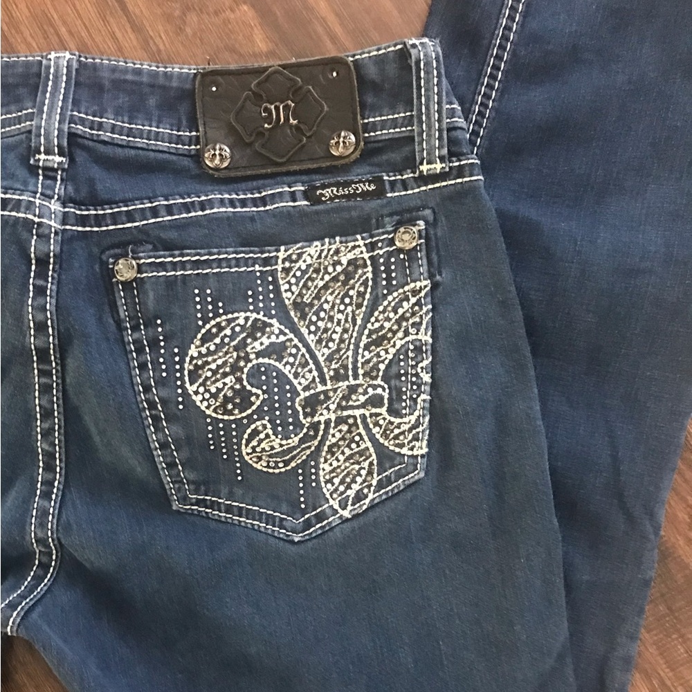 Miss Me Rhinestone Blue Jeans 29